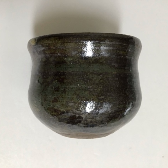Studio Art Pottery Tea Bowl Sake Cup Handmade Green Glaze Brown Signed Vintage - Picture 9 of 16